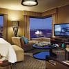 Расположенный на верхнем этаже президентский люкс Four Seasons Hotel, предлагает постояльцам насладиться видом здания Сиднейского оперного театра.