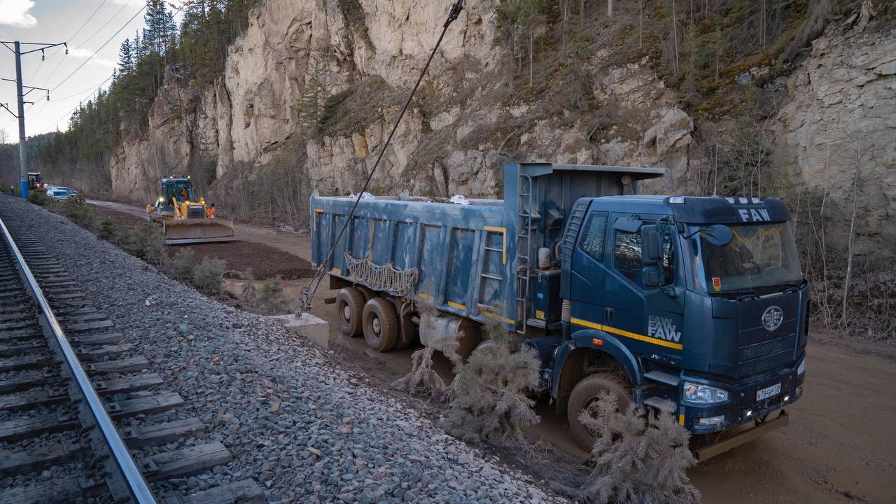 Проезд по ранее размытой дороге Усть-Кут – Уоян восстановлен. - СИА