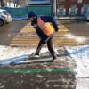 Улицы Иркутска очищают от снегопада