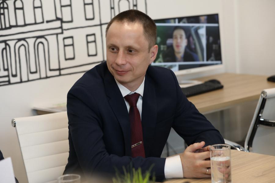 <p>Эдуард Ряхов, главный менеджер «Открытие Инвестиции» в Иркутске.<br />
Фото: Андрей Фёдоров</p>
