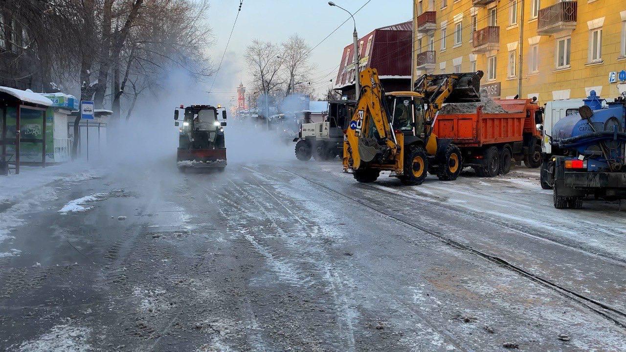 Коммунальная авария произошла в Иркутске: подтопило четыре улицы. - СИА